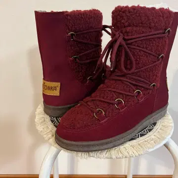 [ 미네통카 ] 미사용 새상품 레이스업 숏부츠 보아 스웨이드 익명