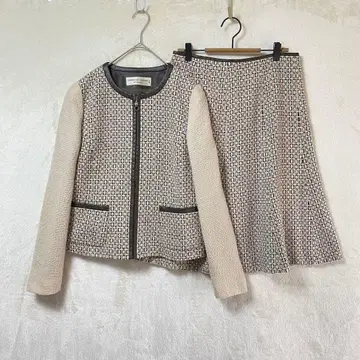 크리스찬 오자르 / 스커트 셋업 / 플레어 스커트 집업