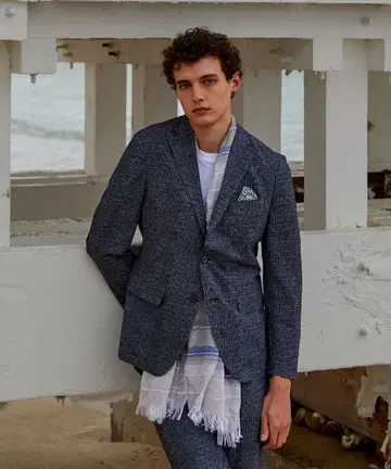 JOSEPH ABBOUD 테일러드 자켓 포켓 치프 포함