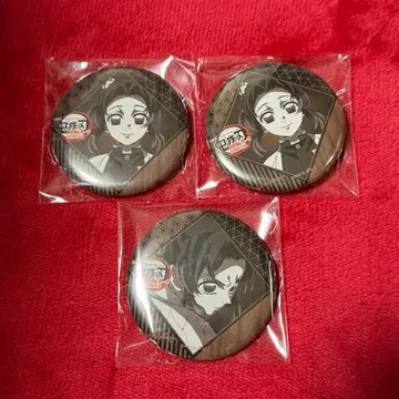 귀멸의 칼날 다이닝 오타노시미 복권 캔뱃지 코쵸우 시노부