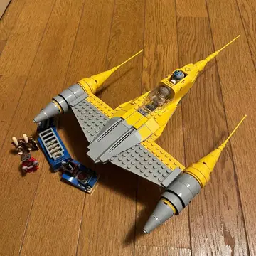 LEGO Star Wars Naboo fighter(2011)