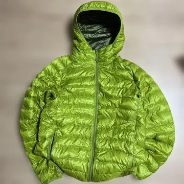 UNIQLO 울트라 라이트 다운 자켓 M 사이즈