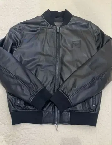 EMPORIO ARMANI 블랙 가죽 자켓