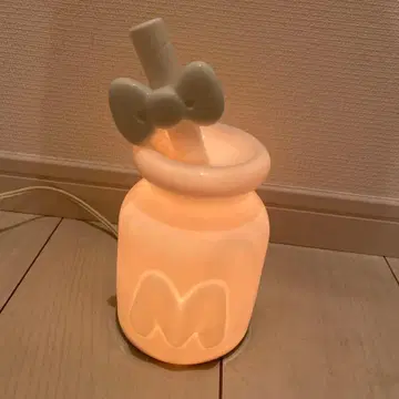 헬로키티 밀크형 라이트 콘센트 타입 룸 라이트