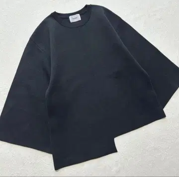 림아크 비대칭 상의