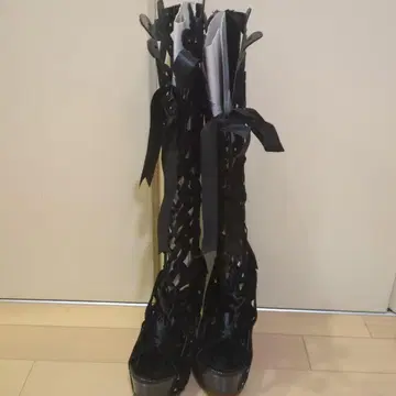 플라워 무늬 리본 포함 롱 부츠