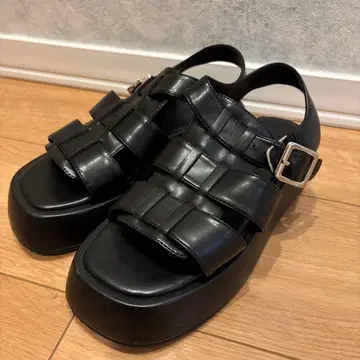 AZUL BY MOUSSY 블랙 샌들 S 사이즈