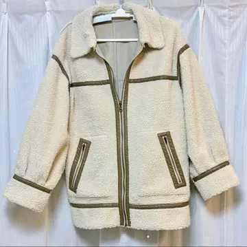 보아 자켓 아우터 보아 집업 자켓 크림색 리버서블