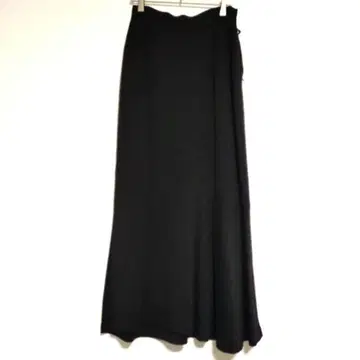 롱 스커트 플레어 스커트 블랙