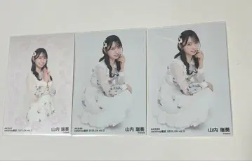 AKB48 야마우치 미즈키의 브로마이드입니다.