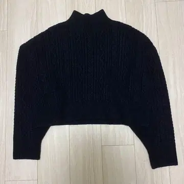 미라 오웬 하이넥 니트 터틀넥 네이비 숏