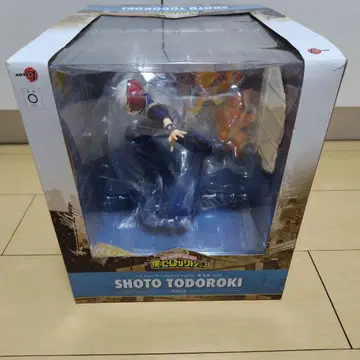 토도로키 쇼토 1/8 스케일 피규어