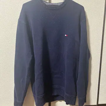 TOMMY HILFIGER 네이비 크루넥 스웨터