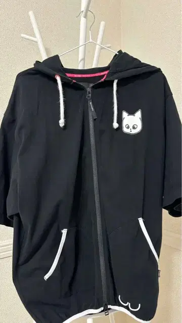 CUNE 반팔 후드티