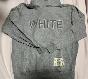 CNBLUE 후드 부착 후드티 WHITE