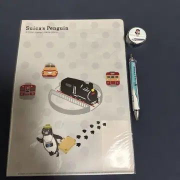 A4 클리어 파일과 마스킹 테이프와 볼펜