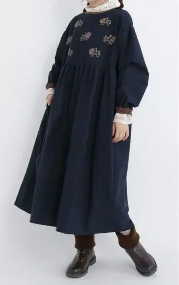 SM2 사만사 모스모스 네이비 바이컬러 꽃무늬 자수 원피스