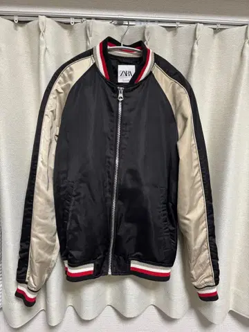 ZARA 바시티 자켓 블랙 새틴풍