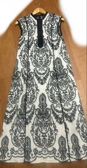 AMERI 슬리브리스 롱 원피스 S