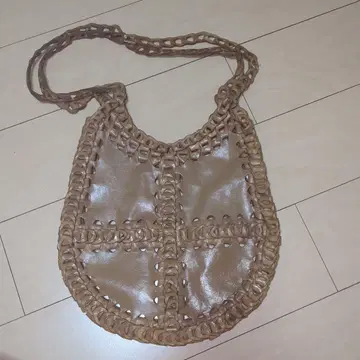 브라운 천연 가죽 뜨개질 디자인 숄더백