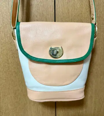 [ 츠모리치사토 ] 숄더백 바이컬러 가죽 고양이