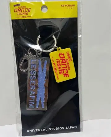 유니버셜 LE SSERAFIM 키체인 HYBE