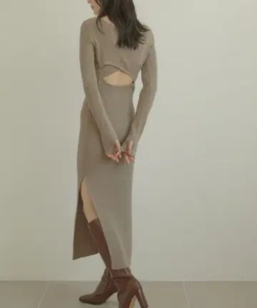 ACYM 백 크로스 슬릿 롱 원피스