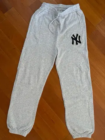 FREAK'S STORE 뉴욕 양키스 맨투맨