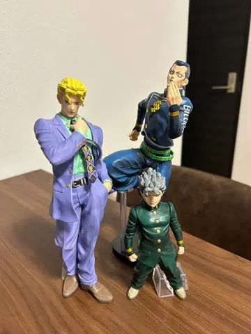 죠죠의 기묘한 모험 피규어 3개 묶음 판매 세트