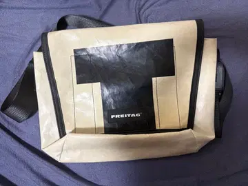 FREITAG F12 DRAGNET