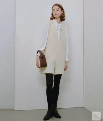 알아바일 울 로빙 콤비네존 화이트