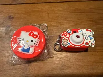 헬로키티 2개 세트 실리콘 파우치/카메라 키링
