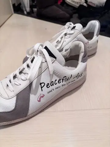 1piu1uguale3 스니커즈