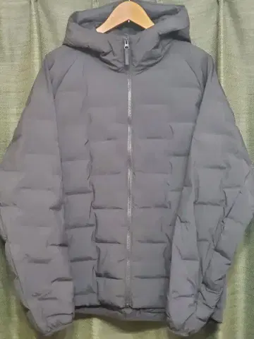 유니클로 퍼프 테크 후드티 XL 블랙