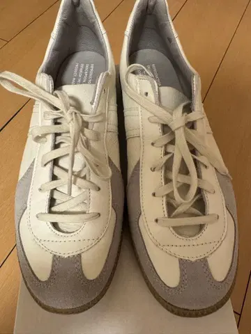 REPRODUCTION OF FOUND 저먼 트레이너 41