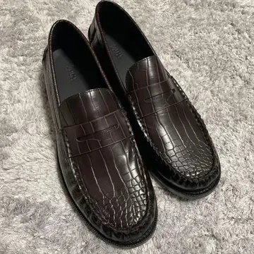 ZARA 다크 브라운 로퍼 크로커다일 패턴 45 29cm