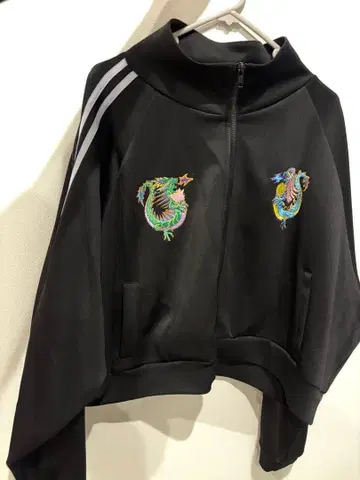 PUNYUS 크롭 드래곤 저지