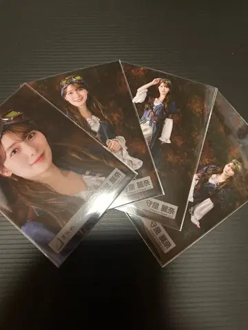 모리야 레이나 파이리츠 의상 4종 컴프 사쿠라자카46 브로마이드