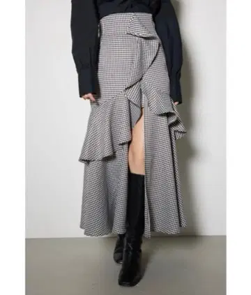 rienda 하운드투스 체크 프릴 슬릿 스코트 숏팬츠