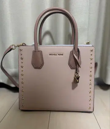 MICHAEL KORS 스터드 장식 핸드백 핑크