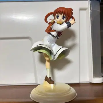 피규어 달리는 포즈 오렌지색 머리