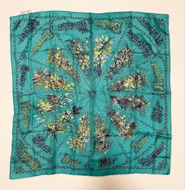 MANIPURI 마니프리 실크 스카프 65 x 65 그린