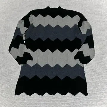 00's vintage 지그재그 패턴 긴팔 니트 스웨터 y2k 일본제