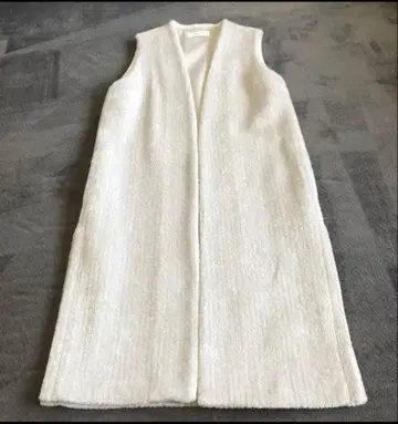 투모로우랜드 V넥 롱베스트