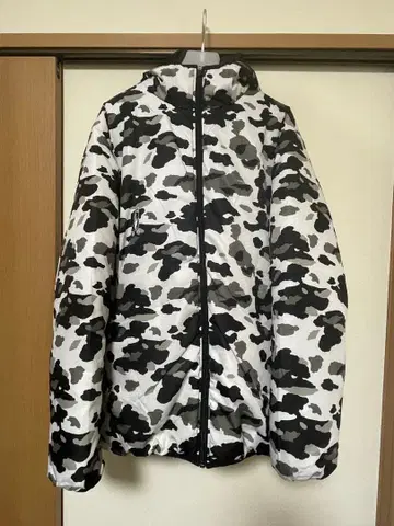 카모 패턴 후드 부착 점퍼