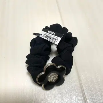 마리콴트 스크런치 플라워 모티브 포함 미사용 새상품 데이지