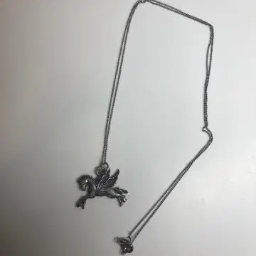 페가수스 모티브 목걸이