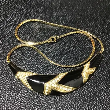 트리파리 블랙 골드 목걸이