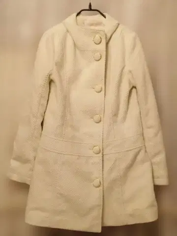 LIZ LISA 화이트 울 코트 A라인