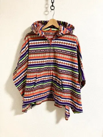 [ 초레어 ] UNIQLO 플리스 판초 네이티브 무늬 후드 부착 풀 집업